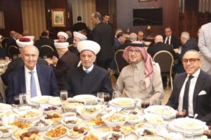النائب فؤاد مخزومي يقيم إفطارًا رمضانيًا تكريمًا لمفتي الجمهورية بحضور شخصيات دبلوماسية وسياسية النائب فؤاد مخزومي يقيم إفطارًا رمضانيًا تكريمًا لمفتي الجمهورية بحضور شخصيات دبلوماسية وسياسية