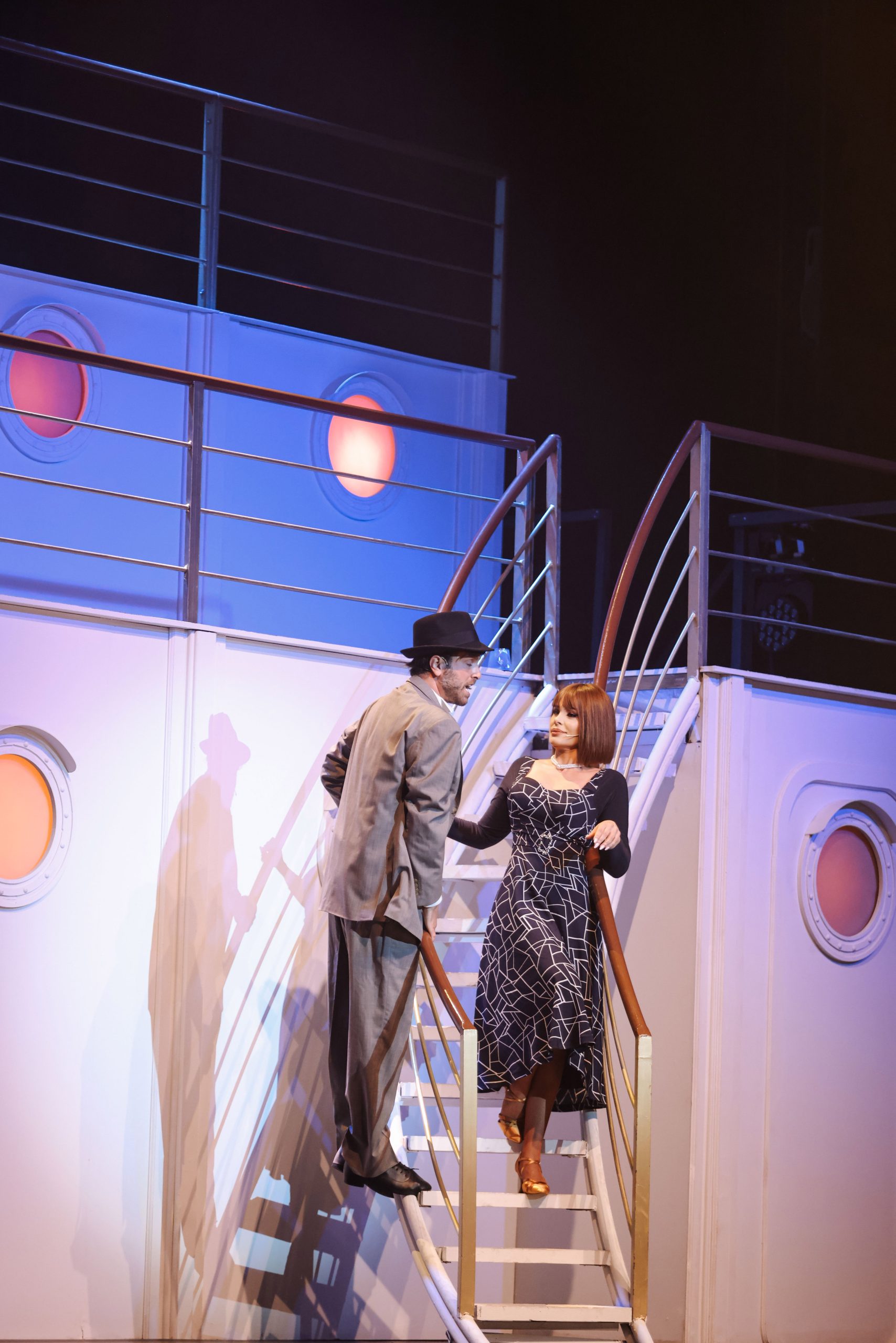 كلّو مسموح – The Musical” يشعل خشبة كازينو لبنان: عرض استعراضي مبهر يعيد كارول سماحة إلى قمة المسرح الغنائي كلّو مسموح – The Musical” يشعل خشبة كازينو لبنان: عرض استعراضي مبهر يعيد كارول سماحة إلى قمة المسرح الغنائي