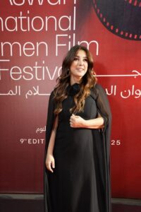 كندة. علوش تتسلم تكريمها من مهرجان اسوان الدولي لأفلام المرأة  كندة تدعو الجميع لزيارة اسوان و سعادتها بالتكريم